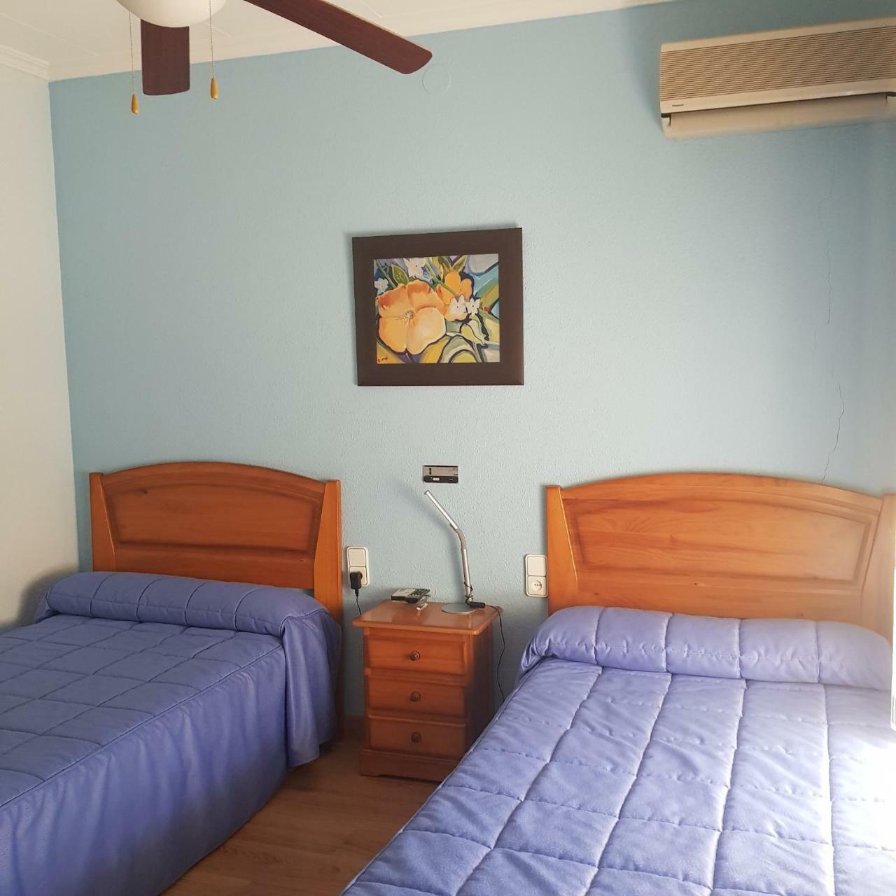 Hostal La Parada Pedro Muñoz Zewnętrze zdjęcie